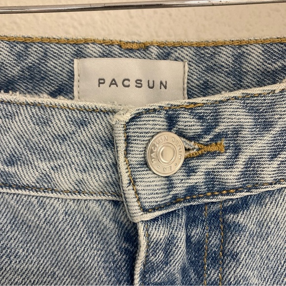 Pacsun Women’s 90’s Boyfriend Jeans Distressed Blue High Rise Relaxed Leg 32 - Picture 4 of 16